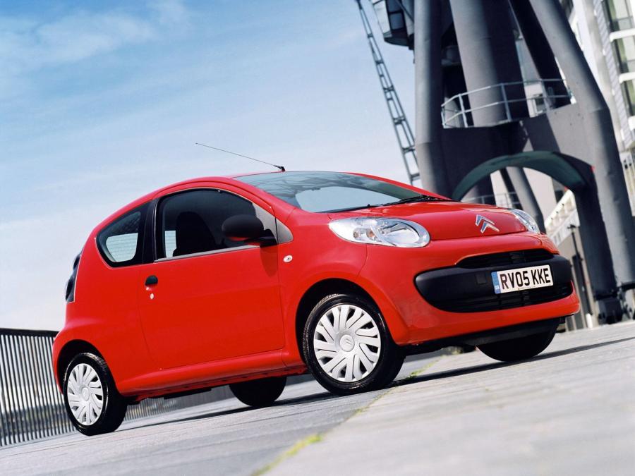  Citroen C1 3-Door 2005 года  (UK) (фото 7 из 8)